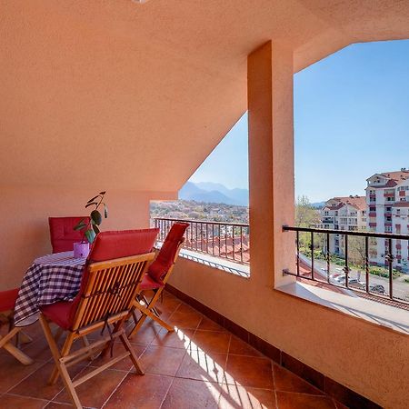 Apartments City Center Тиват Экстерьер фото